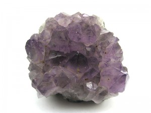 800px-Amethyst_Quartz_Macro_2