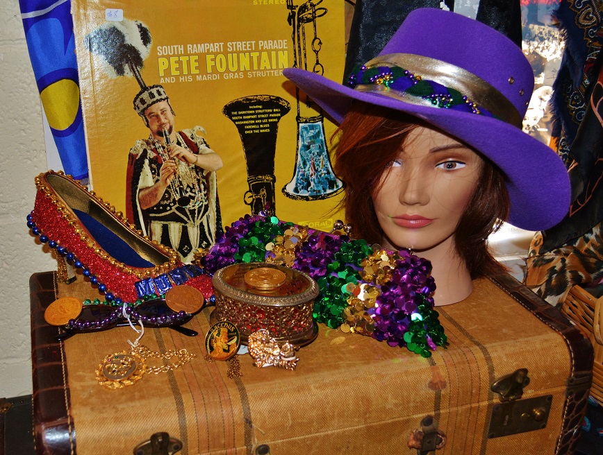 Mardi Gras Items At Rosemary's Closet