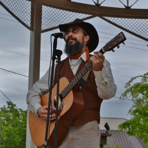 STAA\'s Covington Art Market April 5th, 2014 at the Covington Trailhead