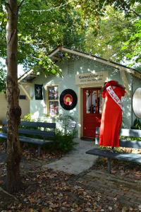 aRosemary's Closet, Downtown Covington, LA